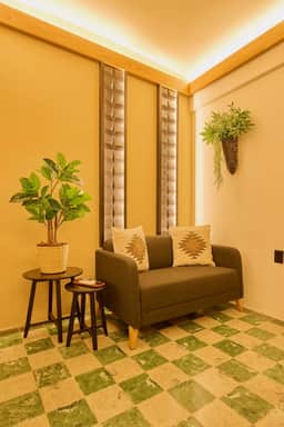 Downtown 5BR with Terrace & Fast WiFi — Oaxaca, Sleeps 14 - Image 3