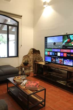 Luxury 5-Suite Art House, 2 Blocks from Santo Domingo - Image 5