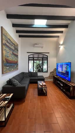 Luxury 5-Suite Art House, 2 Blocks from Santo Domingo - Image 4
