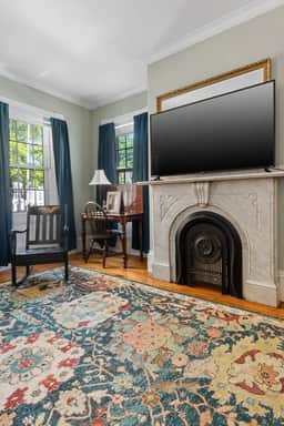 John Edwards House - 5BR with Garden - Image 4