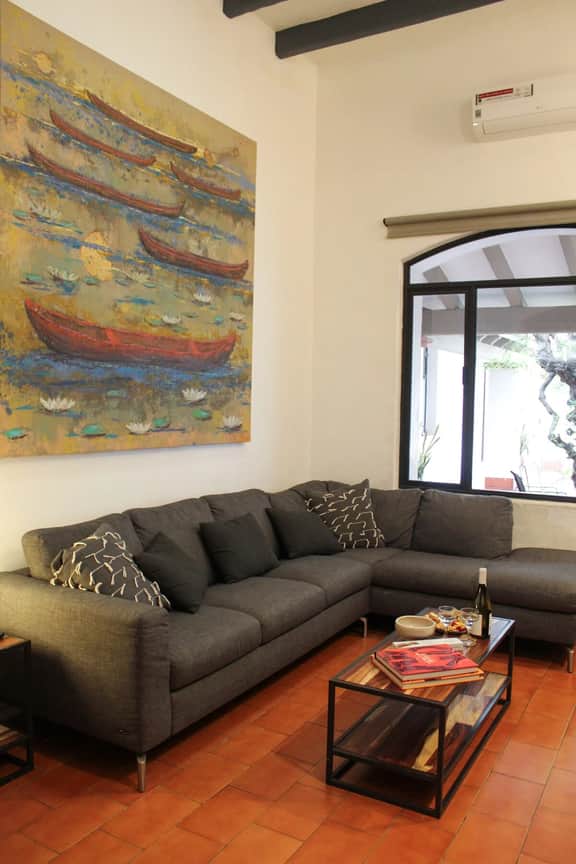 Luxury 5-Suite Art House, 2 Blocks from Santo Domingo - Image 2