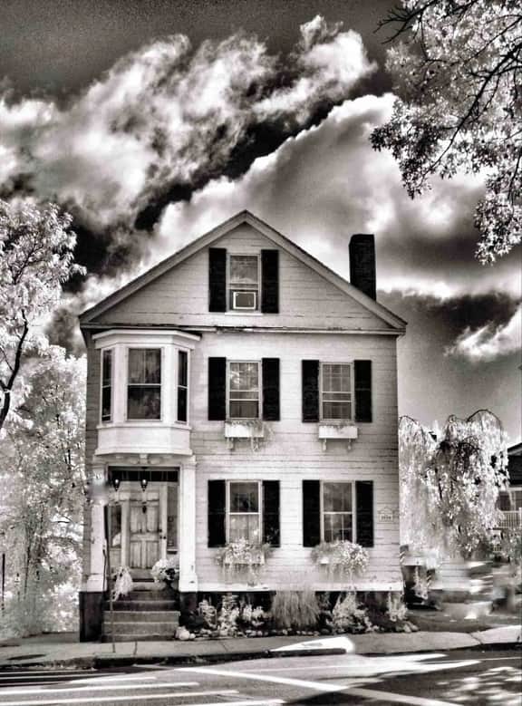 Henry Derby House - 7BR, McIntire District - Image 4